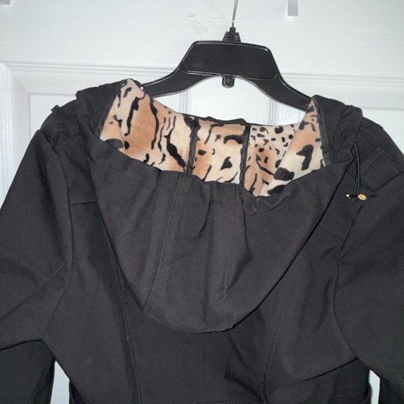 NewVia Spiga Black Fitted Animal Pattern Rain Coat Jacket with Zipper - Size M 🖤 - Picture 9 of 16
